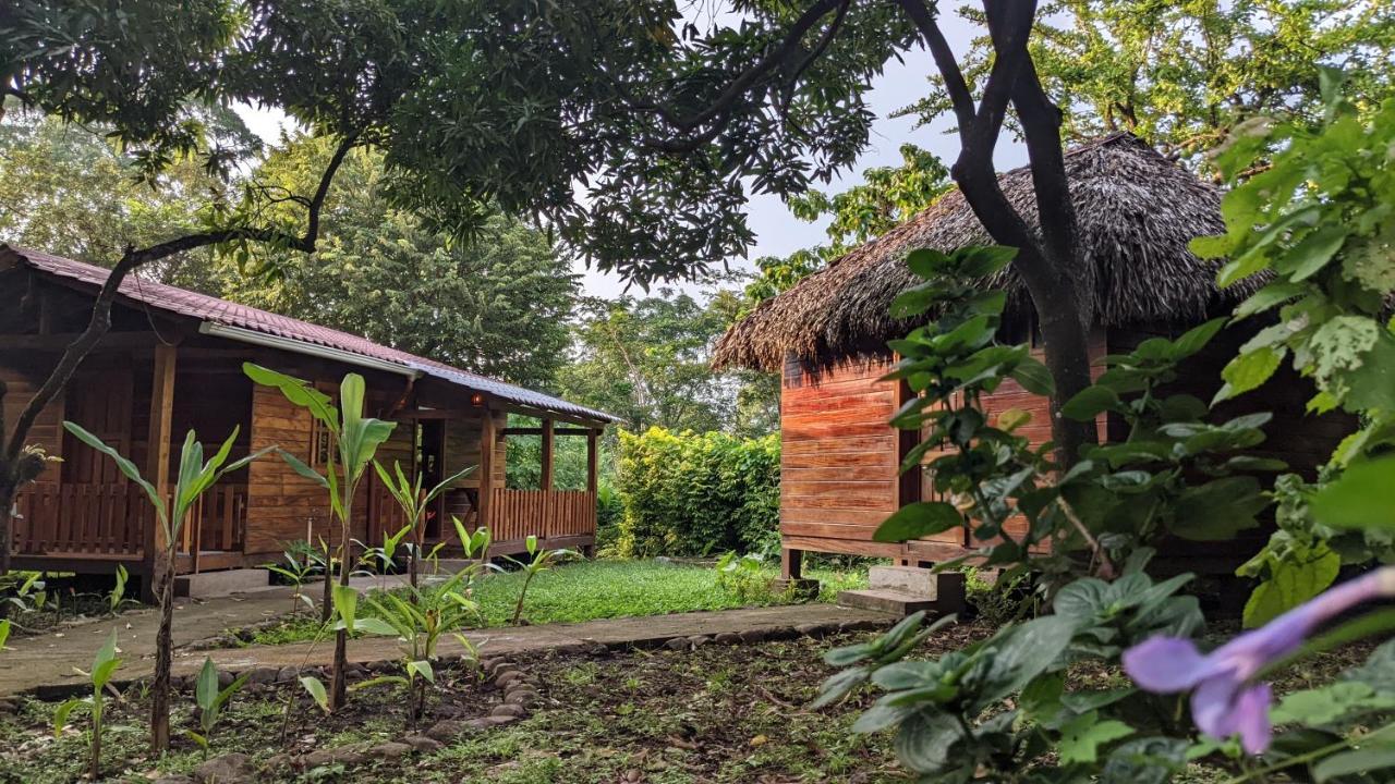 Wood Cabin - Cabana Maderas Balgue Exteriör bild